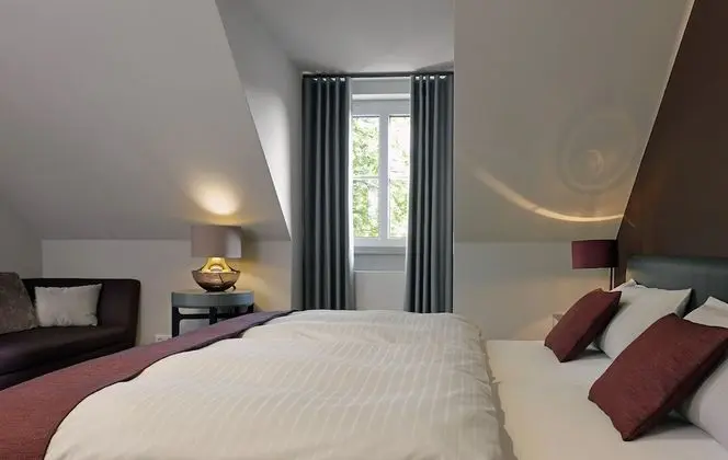 Design Tek Büyük Yataklı Oda