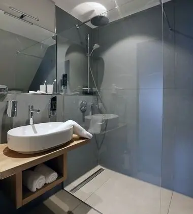 Design Tek Büyük Yataklı Oda