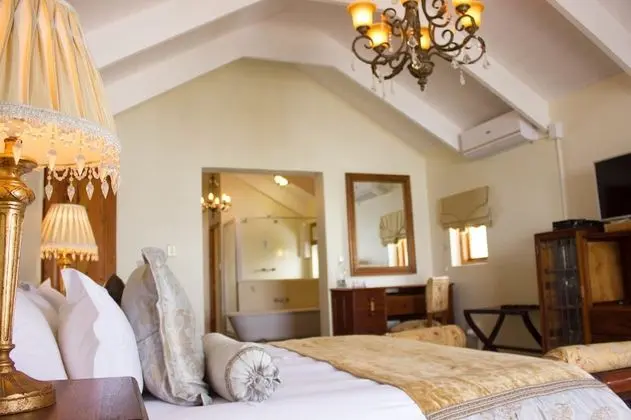 Luxury Tek Büyük veya İki Ayrı Yataklı Oda
