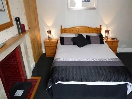 Tek Büyük Yataklı Oda, Banyolu/Duşlu (Comfortable 01)