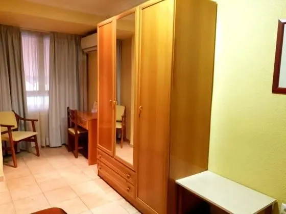 Tek Büyük veya İki Ayrı Yataklı Oda