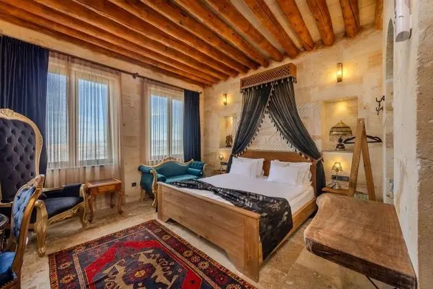 King Suite, Vadi Manzaralı, Şömineli ve Jakuzili