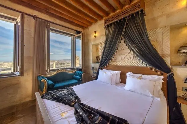 King Suite, Vadi Manzaralı, Şömineli ve Jakuzili