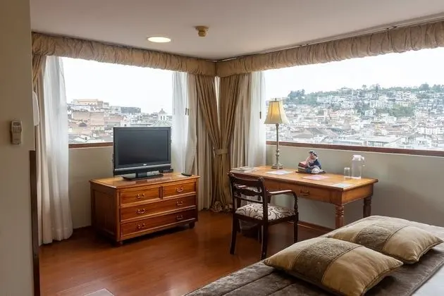 Superior Oda, 1 En Büyük (King) Boy Yatak, Şehir Manzaralı