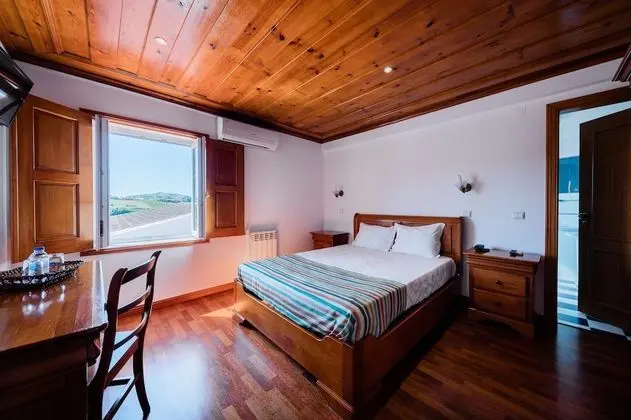 Basic Tek Büyük Yataklı Oda