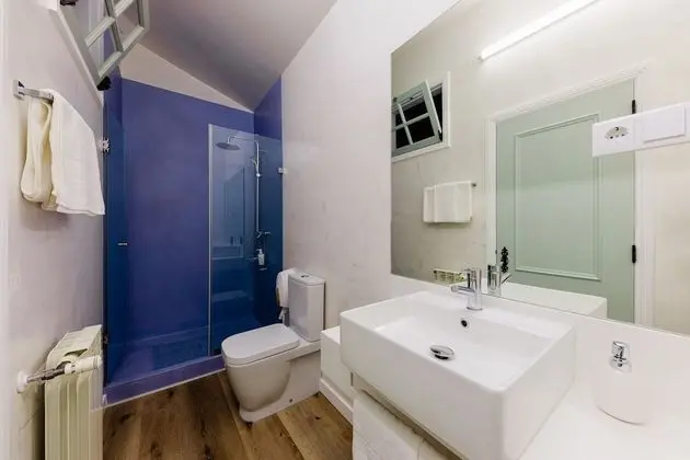 Basic Tek Büyük Yataklı Oda