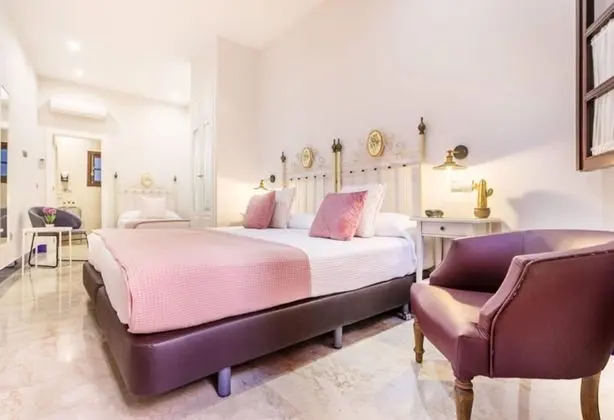 Tek Büyük Yataklı Oda (with extra bed)