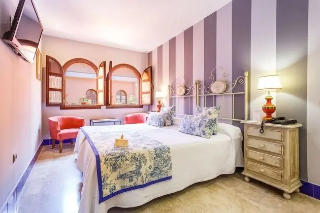 Tek Büyük Yataklı Oda (with extra bed)