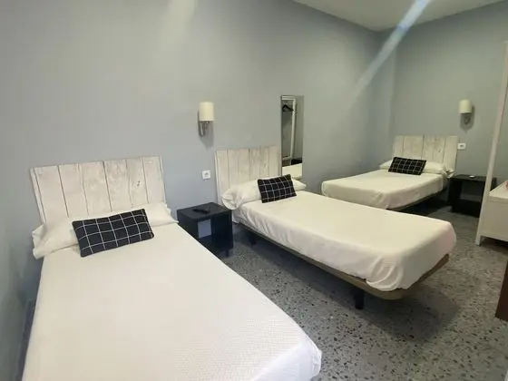 Üç Kişilik Oda, Ortak Banyo