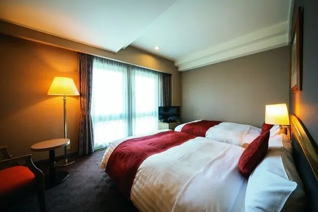 İki Ayrı Yataklı Oda, Sigara İçilmez