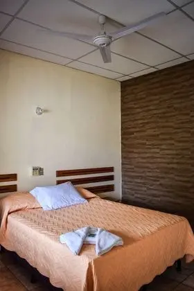 Basic Tek Büyük veya İki Ayrı Yataklı Oda