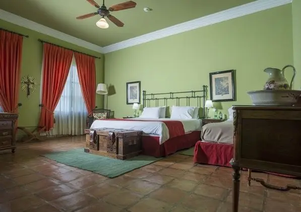 Gallery Oda, 1 En Büyük (King) Boy Yatak