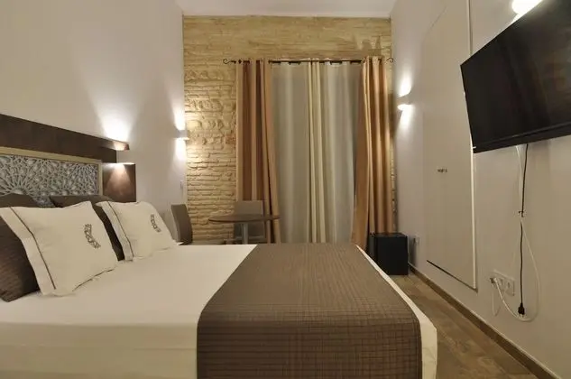 Standard Tek Büyük veya İki Ayrı Yataklı Oda