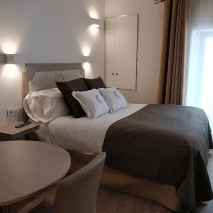 Standard Tek Büyük veya İki Ayrı Yataklı Oda