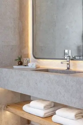 Deluxe Oda, Balkon, Havuz Manzaralı