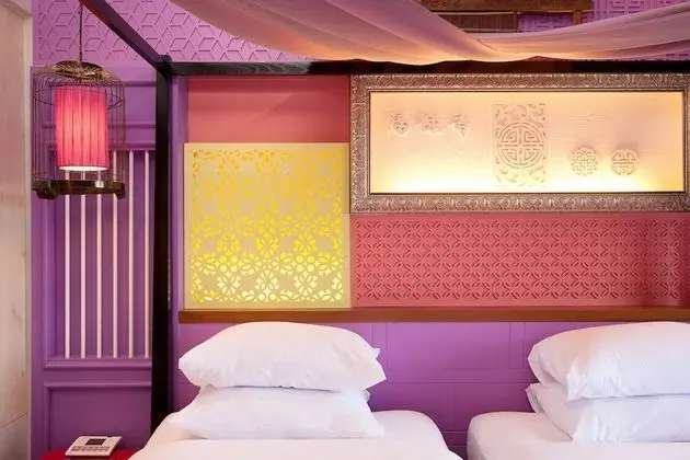Deluxe Oda, Havuz Manzaralı