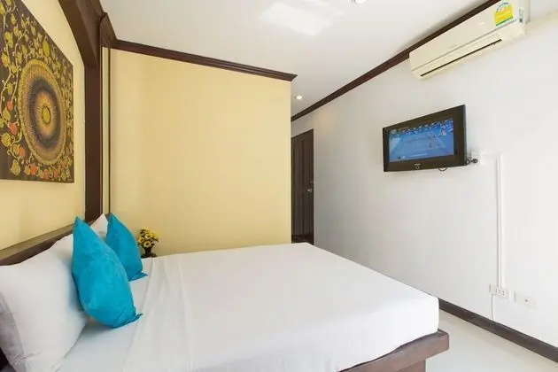 2 Connecting Room