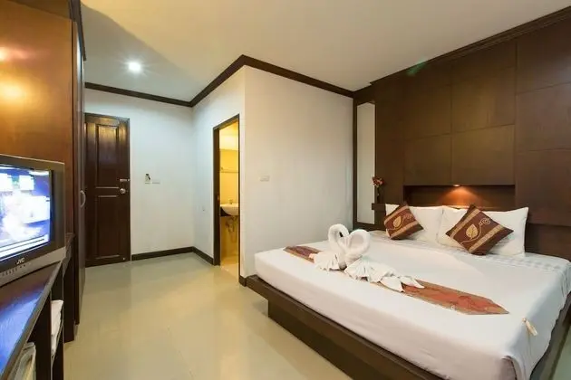 4 Connecting Room