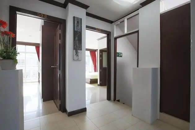 4 Connecting Room