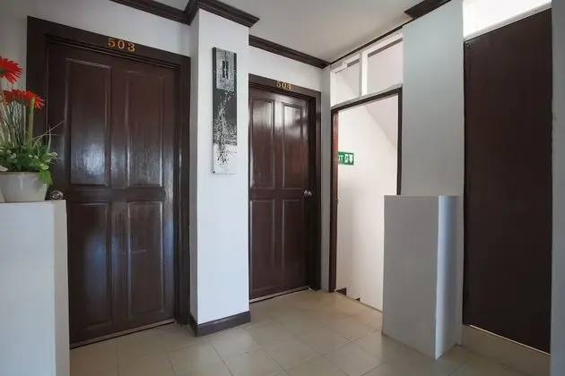 4 Connecting Room