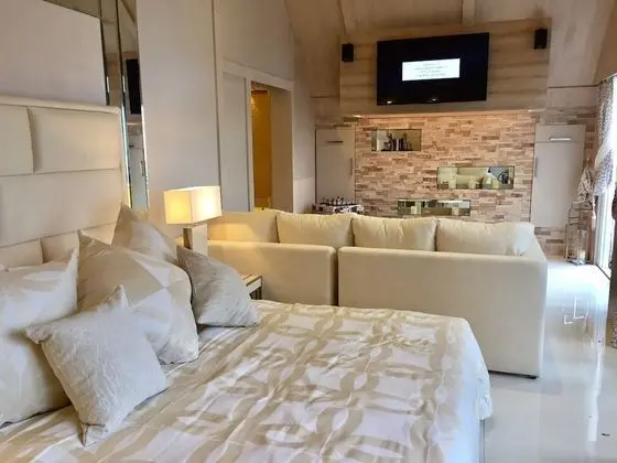 Executive Penthouse 3 Bedroom