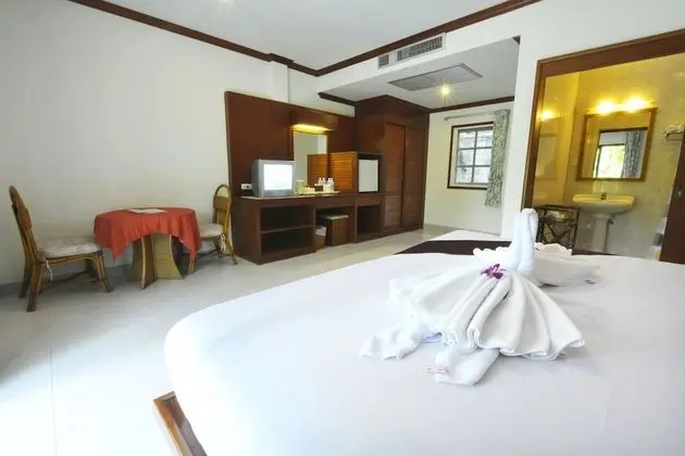 Pool Wing Double Room