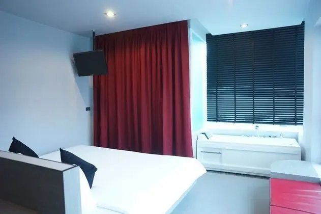 Grand Deluxe Room Only