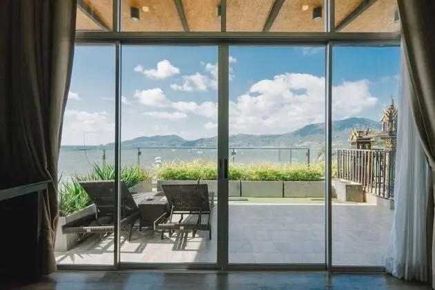 One-Bedroom Apartment with Sea View - Roof Top
