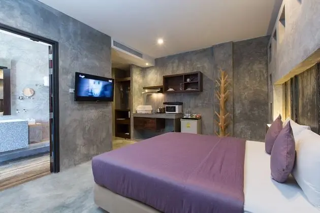 Superior king Room with partial sea view