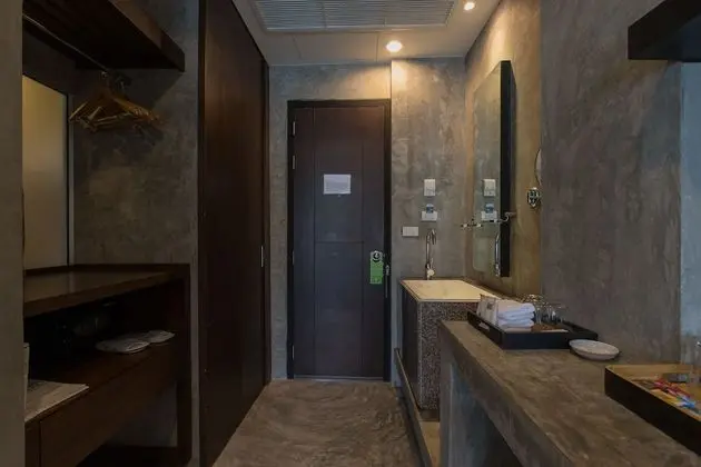 Superior king Room with partial sea view
