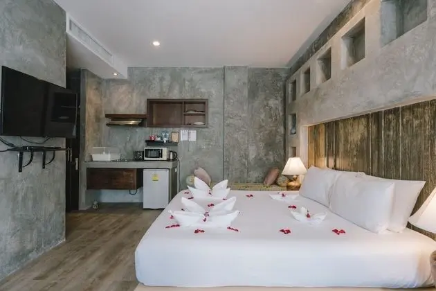 Superior king Room with partial sea view