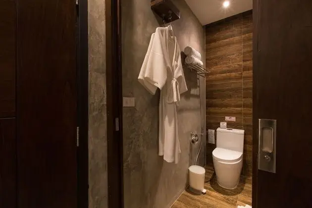 Superior king Room with partial sea view