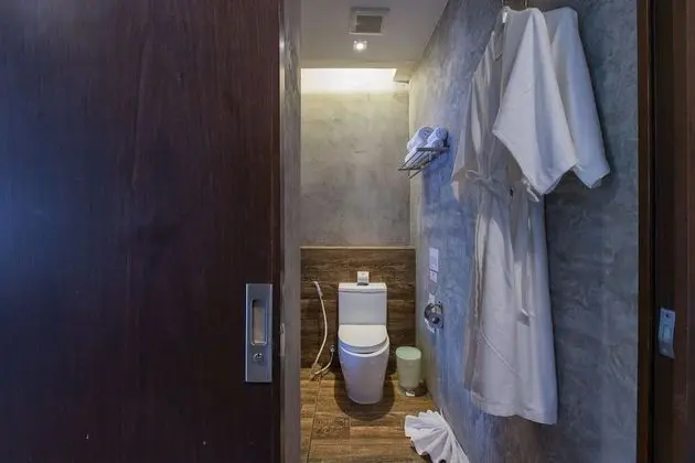 Superior king Room with partial sea view