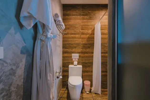 Superior king Room with partial sea view