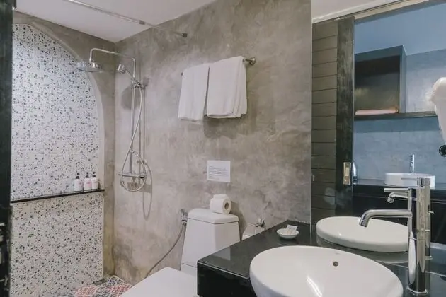 Superior King or Twin Room with Sea View