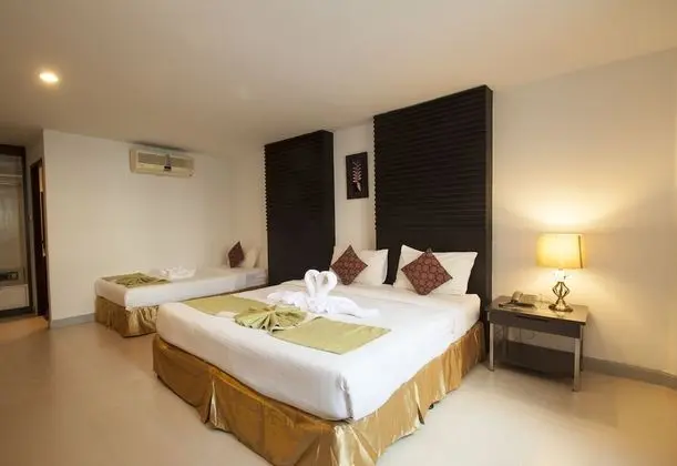 Deluxe Family Room