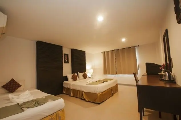 Deluxe Family Room