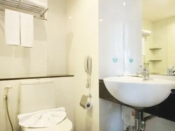 Deluxe Tek Büyük veya İki Ayrı Yataklı Oda