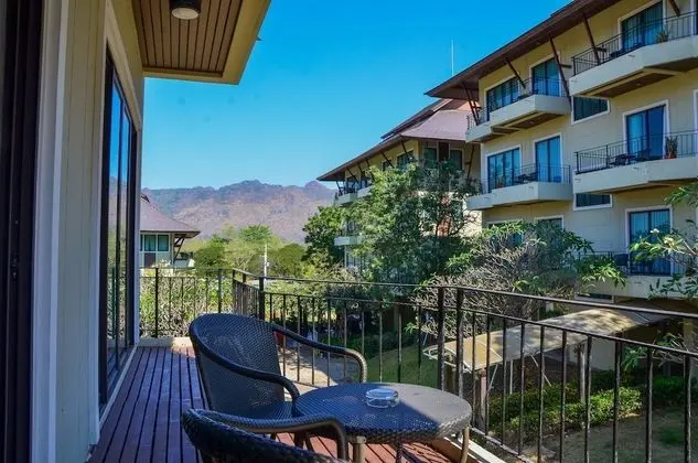 Patra Junior Garden View Suite