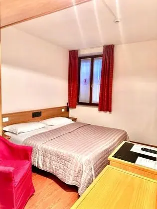 Comfort Tek Büyük Yataklı Oda, 1 Çift Kişilik veya 2 Tek Kişilik Yatak