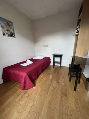 Tek Kişilik Oda, Ortak Banyo (Avec lavabo)