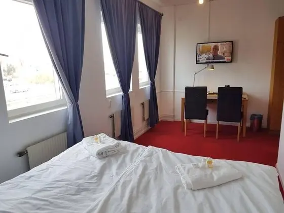 Tek Büyük Yataklı Oda