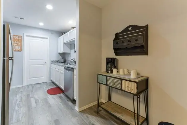 Daire (Patriot Place - Walk-in NO STAIRS - S)