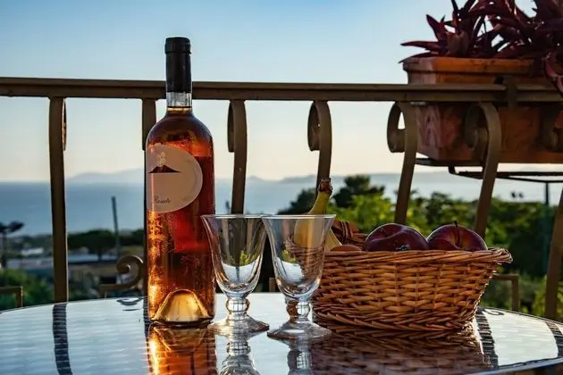 Üç Kişilik Oda, Balkon, Deniz Manzaralı