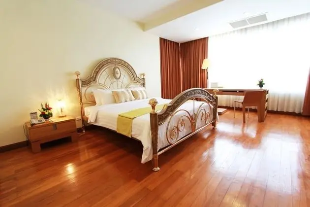 Hotel Pattana Suite Bed