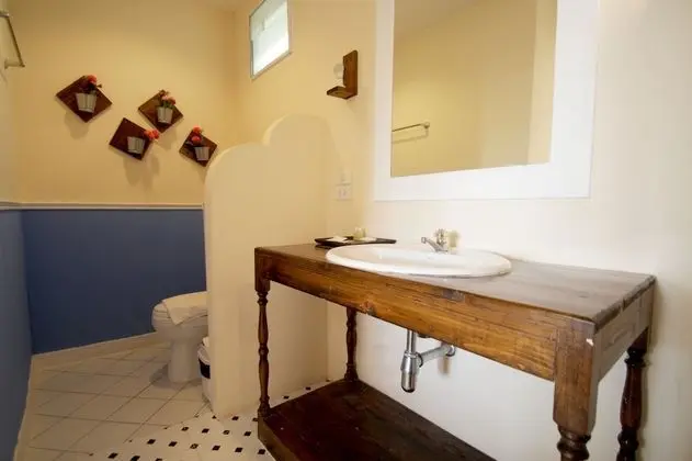Deluxe Tek Büyük veya İki Ayrı Yataklı Oda, 1 Yatak Odası, Sigara İçilmez, Deniz Manzaralı