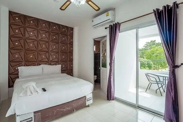 Seven Bedrooms Pool Villa 1km Jomtien beach