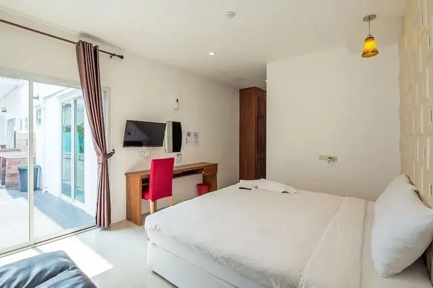 Seven Bedrooms Pool Villa 1km Jomtien beach