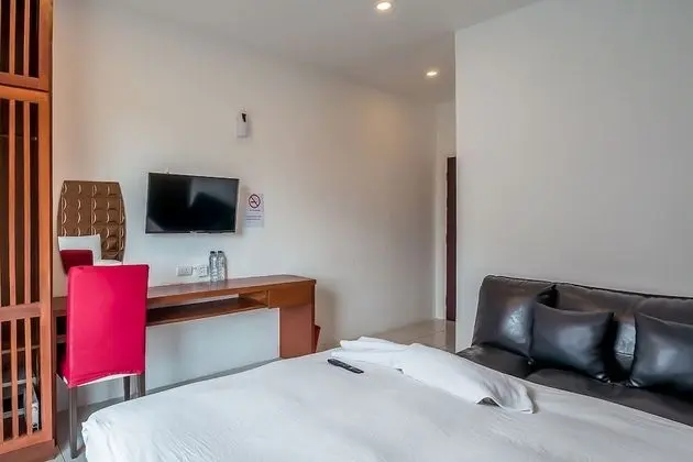 Seven Bedrooms Pool Villa 1km Jomtien beach