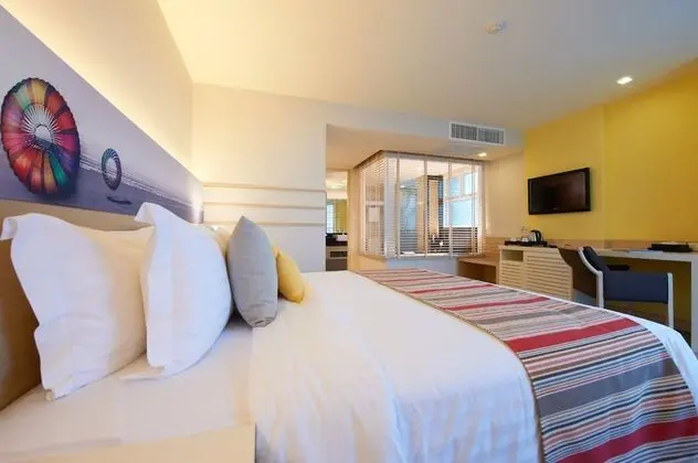 Deluxe Tek Büyük veya İki Ayrı Yataklı Oda, Şehir Manzaralı
